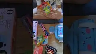 Среди канцтоваров затесалась косметика #школа #распаковка #shorts