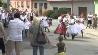 Markétské hody.  Verbuňky pod kostelem.
