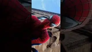 Spiderman crazy looks #shorts #spiderman #spidermannowayhome #marvelstudios