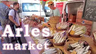 Arles, France: street market, Féria du Riz