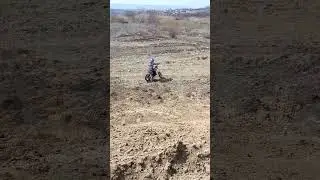 сломалась ручка сцепления, еле как доехали д Омой моим способом)