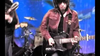 Waater - Crash (LIVE)