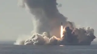 Залповый пуск ракет Р-30 