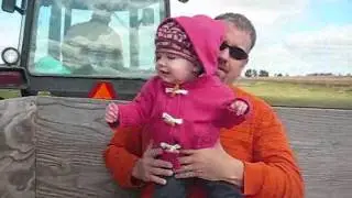 Wren Goes to the Pumpkin Patch!
