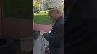 Я просто хороший человек.