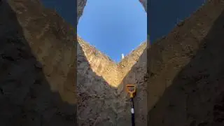 На дне