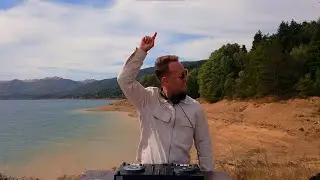 OLD-SCHOOL HOUSE VIBES BY THE LAKE (Mixed by Metto)