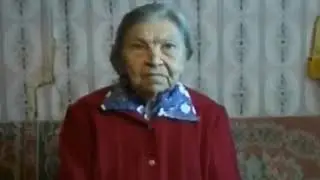 Бабка сидит и молчит