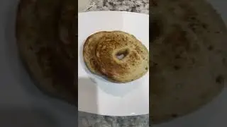 Decorate a bagel with me 