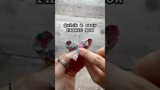 How to make a quick & easy FABRIC BOW / #giftwrappingideas  #sewingtipsandtricks  #beginnersewing
