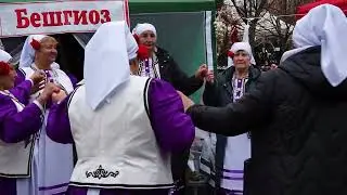 Танцуют все!
