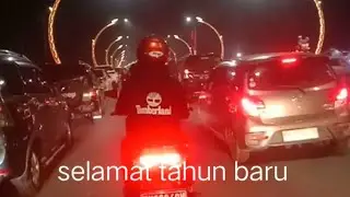 menjelang penggantian tahun 2022-2023 di lampu yg sedang viral baru2 ini di Sampit Kalteng #shorts