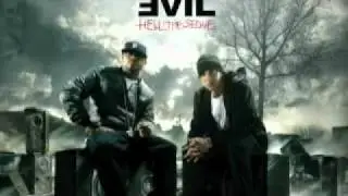 Eminem & Royce Da 5'9" Feat. Slaughterhouse "Loud Noises" (Bad Meets Evil Hell: The Sequel)