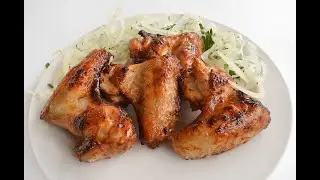 Куриные крылья на решётке на мангале шашлык