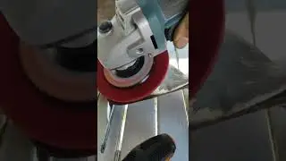 sailboat propeller cleaning