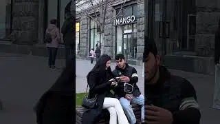 Девушка в шоке пранк над милой девушкой,она такого не ожидала ⏬️ 