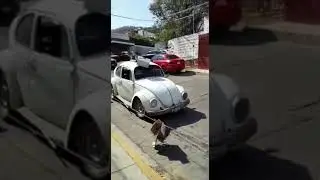 Así se trata a los sinvergüenzas deudores de ai