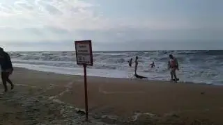 Шторм в Голубицкой (таманский полуостров, побережье азовского моря)