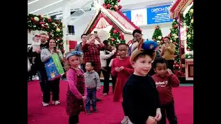 Santa's secret surprise at American Dream...