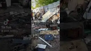 Вот такой бардак после вывоза металлолома! 