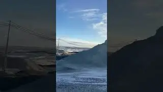 Грузим Щебень 5-20 в карьере (декабрь 2022)