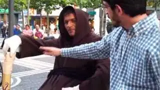 Schwebender Mann ENTHÜLLT!!! Flying man levitation UNVEILED!! Frankfurt Zeil (Full HD)