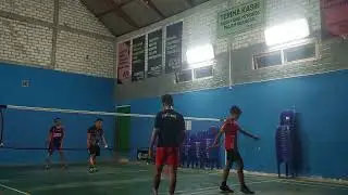 Badminton PB jati Asri | pak mat/kak Ya'ul vs Noval/Zudin