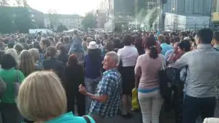 Мистер Бин чуть не выбил зубы девушке