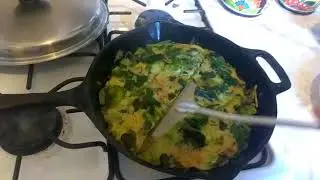 Juan haciendo desayuno en Cuahutemoc Mexico 4