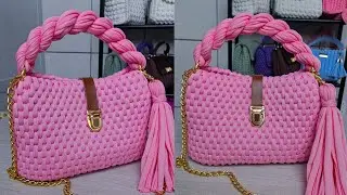 Bolsa feminina de crochê com design fácil e simples