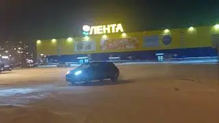 Nissan Leaf быстрая установка музыки . Дрифт c ножником.