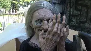 Preview Of 2023 Extreme Yard Haunt and Unboxing Laughing Hag Prop From Distortions Unlimited