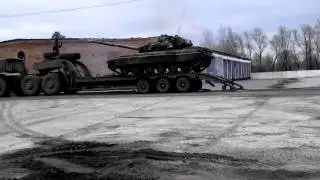 Погрузка танка для отправки  Запорожье