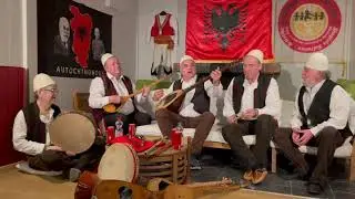 MEDVEGJA NË MËRGATË,  DHE SH.K.A 