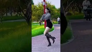 Цинцин танцует под Panama