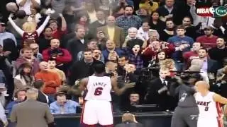 LeBron James Chalk Toss Vs Cleveland Cavaliers