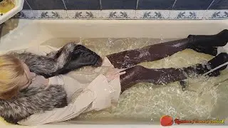 Russian Home Wetlook - rhw_102. Bath in a fur vest.