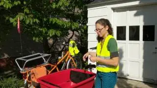 Taking off Madsen Cycles Bucket Bike's bucket