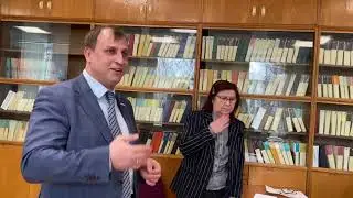 26.02.2021 Депутат ГД Сергей Вострецов в Петродворцовом колледже