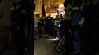Agenten aangevallen bij melding vechtpartij in café