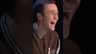 Когда мама резко зашла в комнату 😂 