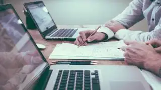 Freelancer Tips | How to deal with clients as a freelancer in the creative industry