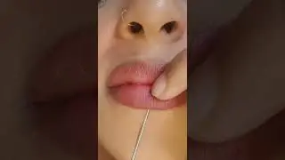 colocando piercing labret sozinha,