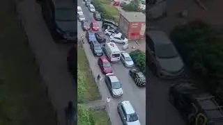 В Питере женщина принципиально не уступала дорогу машине скорой помощи с  14-летней пациенткой
