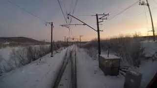 Из кабины электровоза