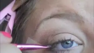 Tutorial - Graduation smokey eye look using tape (Talk through)