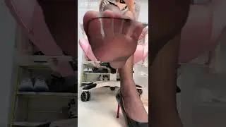 一茶S 0322  地狱黑丝搓脚