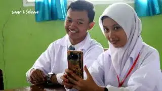 Melihat suasana praktikum kimia