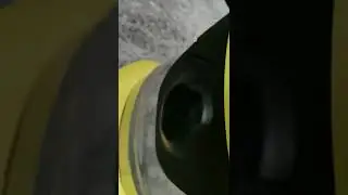 Поднятие длинного ворса ковра после химчистки.