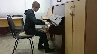 Л. Марченко. Охота на моль